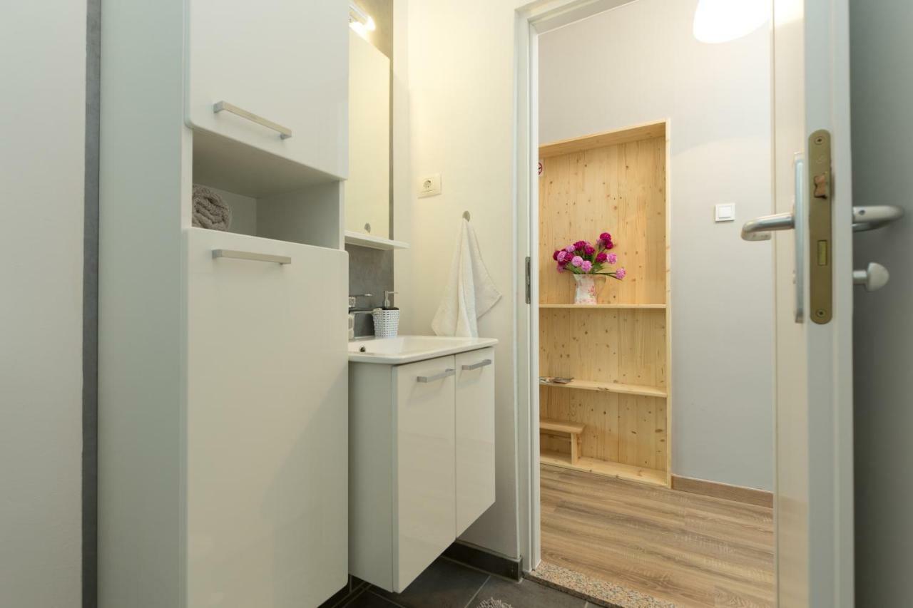 Studio Andrea Rovinj Luaran gambar